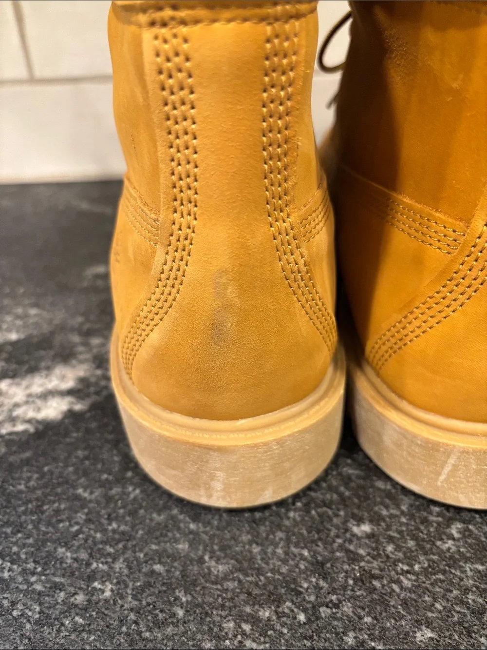 Men's Timberland® Classic 6-Inch Waterproof Boot – Wheat Nubuck – Size 11 – NEW